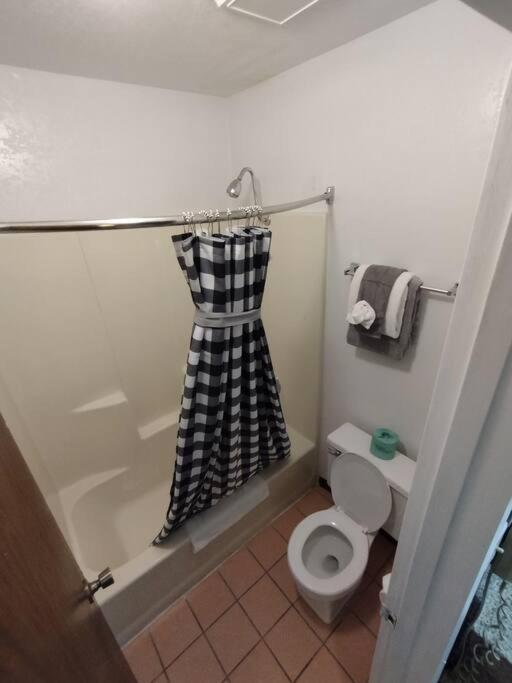 Osu Hotel 2 Queen Beds Hotel Room 132 Stillwater Bagian luar foto